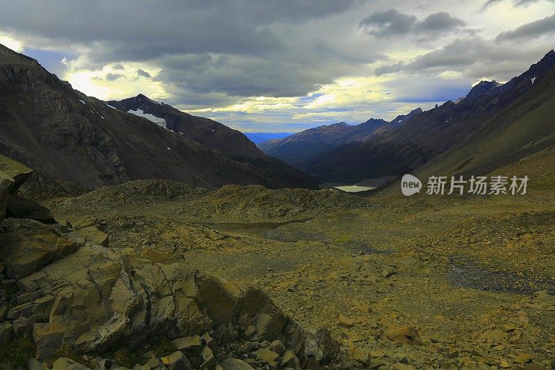 南美巴塔哥尼亚Torres Del Paine Wilderness的John Gardner Pass